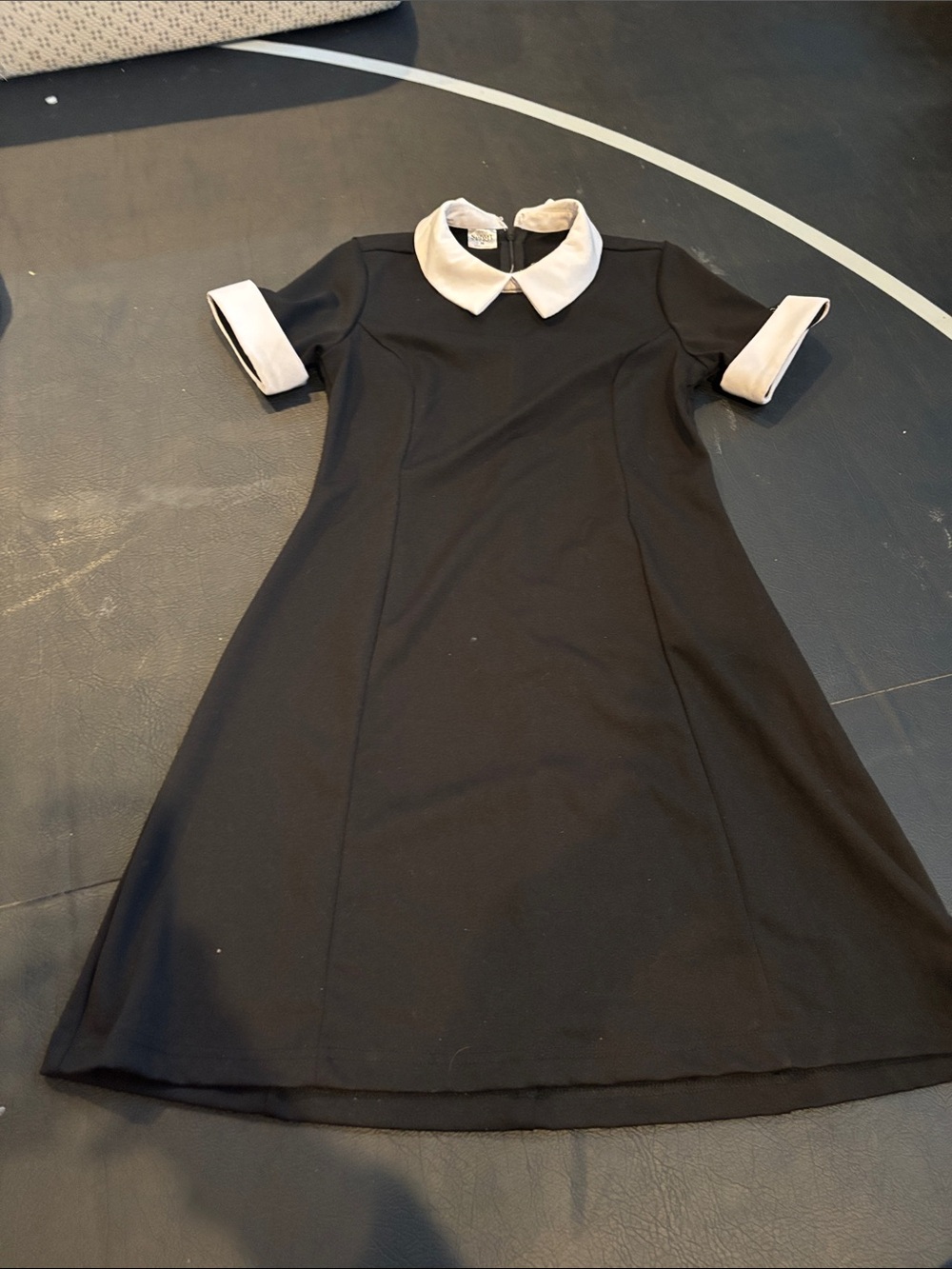 Halloween nun costume Classic Black Dress with White Collar and Cuffs